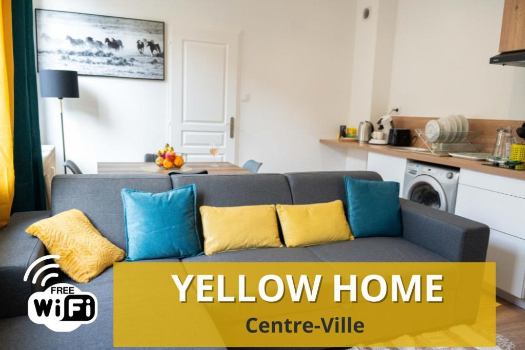 Yellow Home Fougères Екстериор снимка